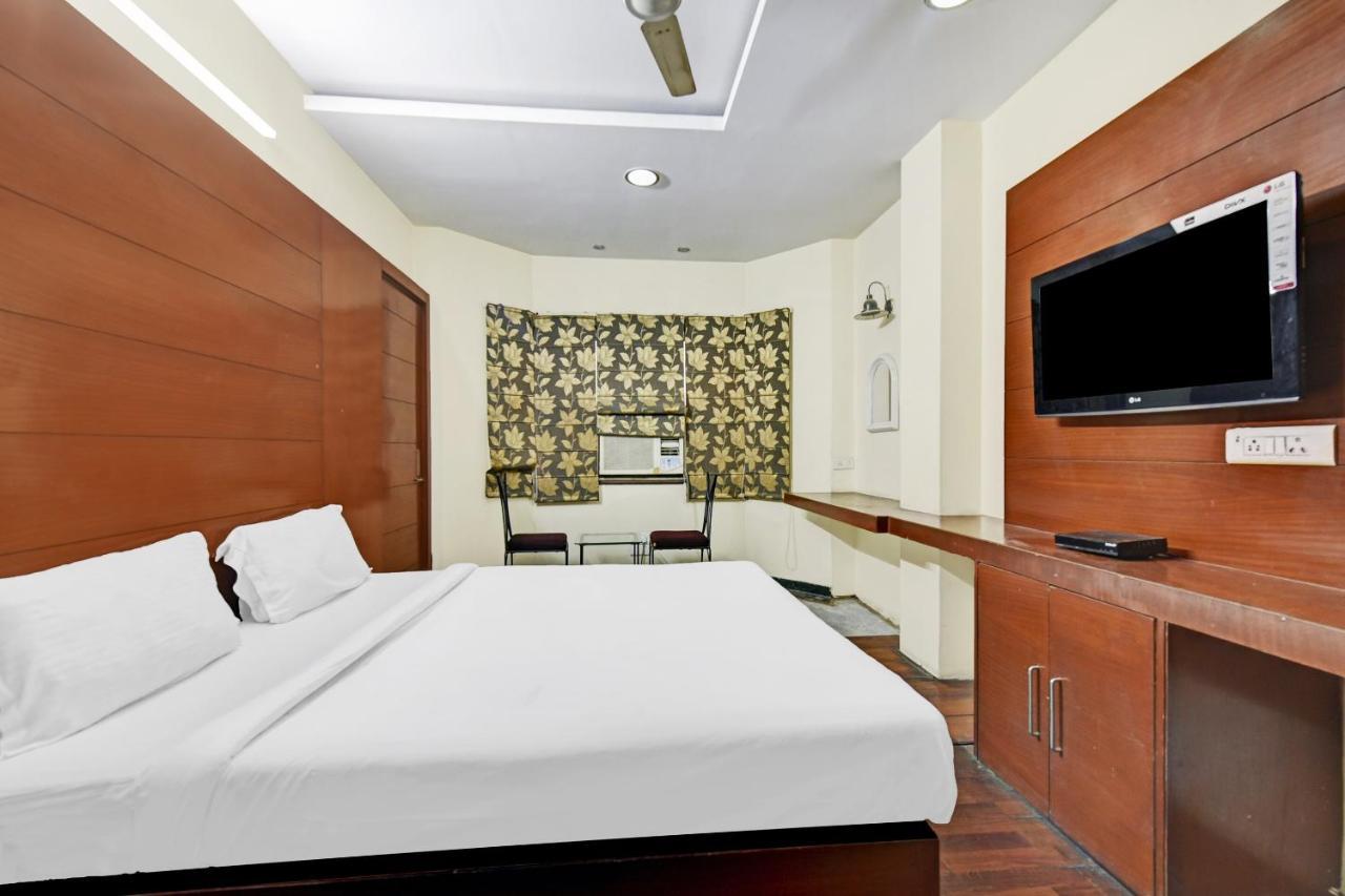 جايبور Capital O 84122 Hotel Trilok Palace المظهر الخارجي الصورة